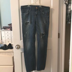 American Eagle ripped jeans. Medium wash